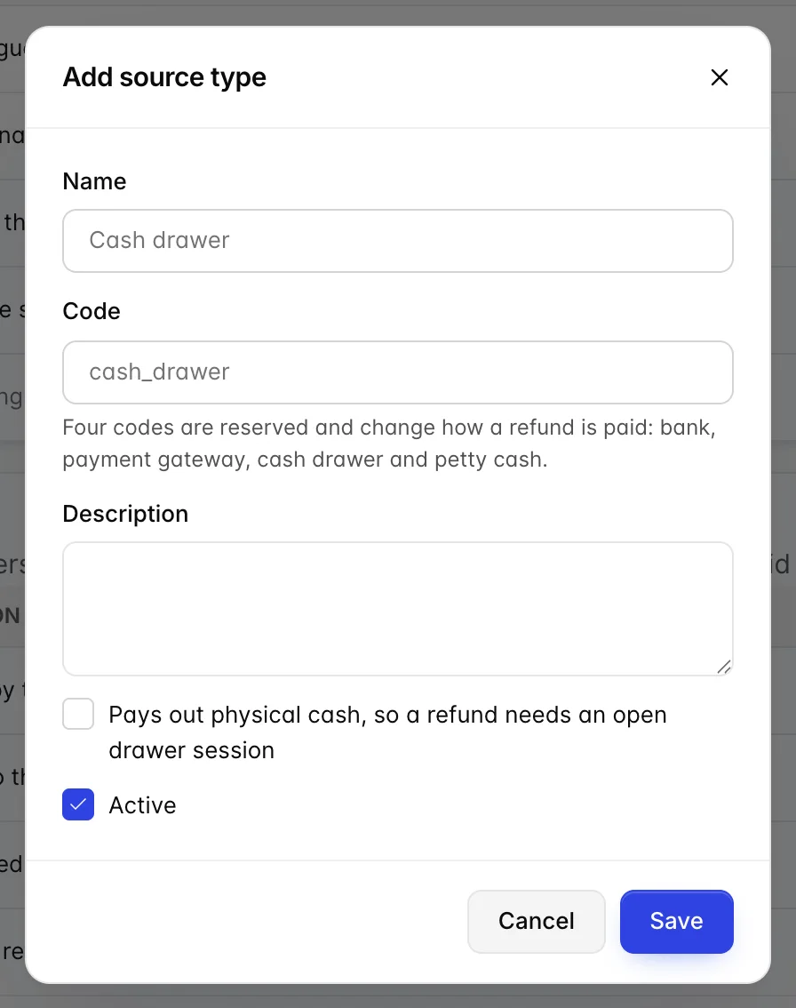 La boîte de dialogue « Ajouter un code d’source type » comporte les champs « Nom » et « Code », une info-bulle sous « Code » indiquant que quatre codes sont disponibles (reserved) et permettant de modifier le mode de remboursement, un champ « Description », ainsi que des cases à cocher pour le paiement de l’« out », l’« cash » et l’« Active ».