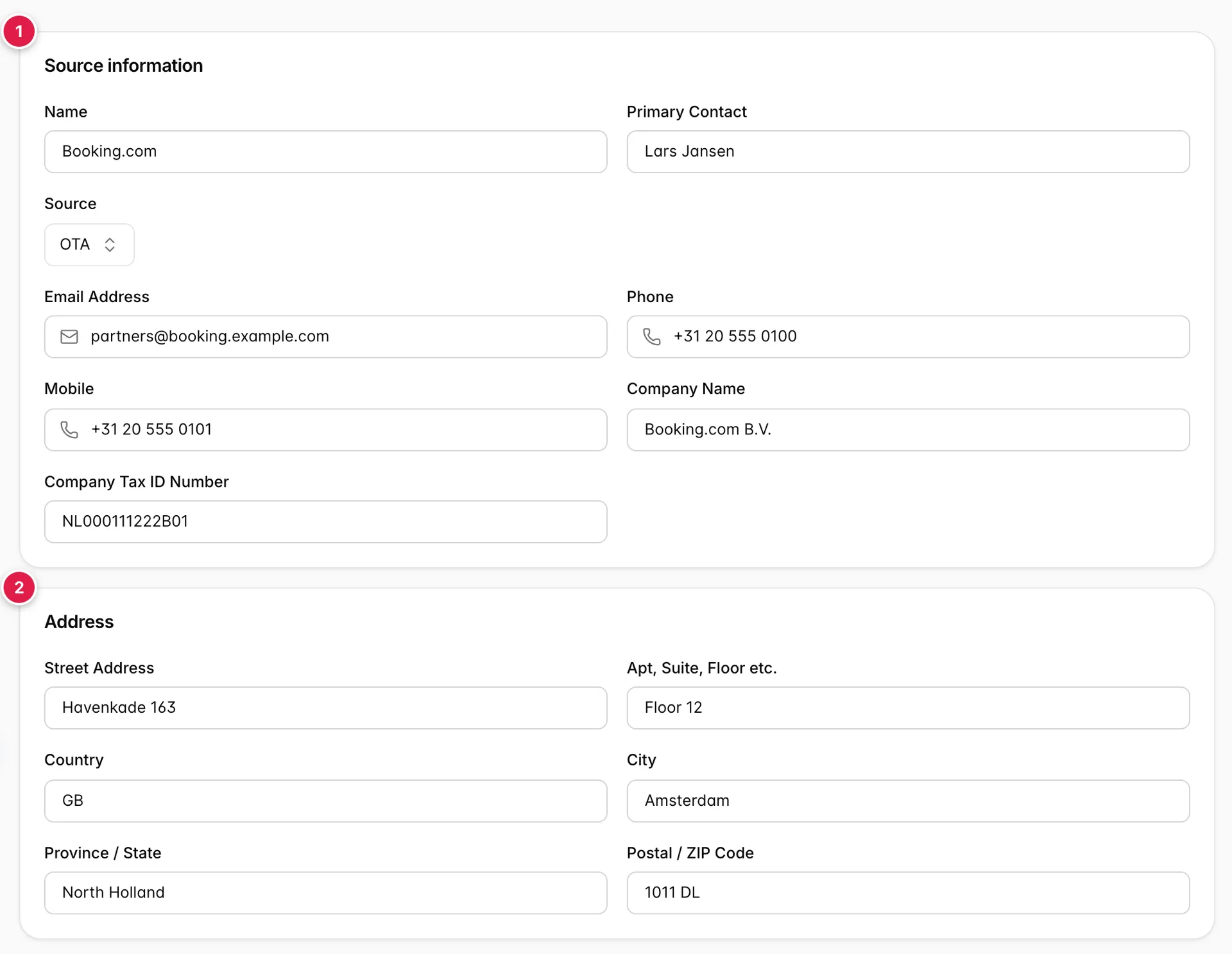 Die Registerkarte „Source Details“ der „Booking.com-source“. Eine Karte mit der Bezeichnung „Source information“ enthält die Angaben „Name“, „Primary Contact“, „Source“, „Email Address“, „Phone“, „Mobile“, „Company Name“ und „Company Tax ID Number“, die alle ausgefüllt sind. Eine darunter liegende Karte mit der Bezeichnung „Address“ enthält die Angaben „Street Address“, „Apt, Suite, Floor etc.“, „Country“, „City“, „Province / State“ und „Postal / ZIP Code“.