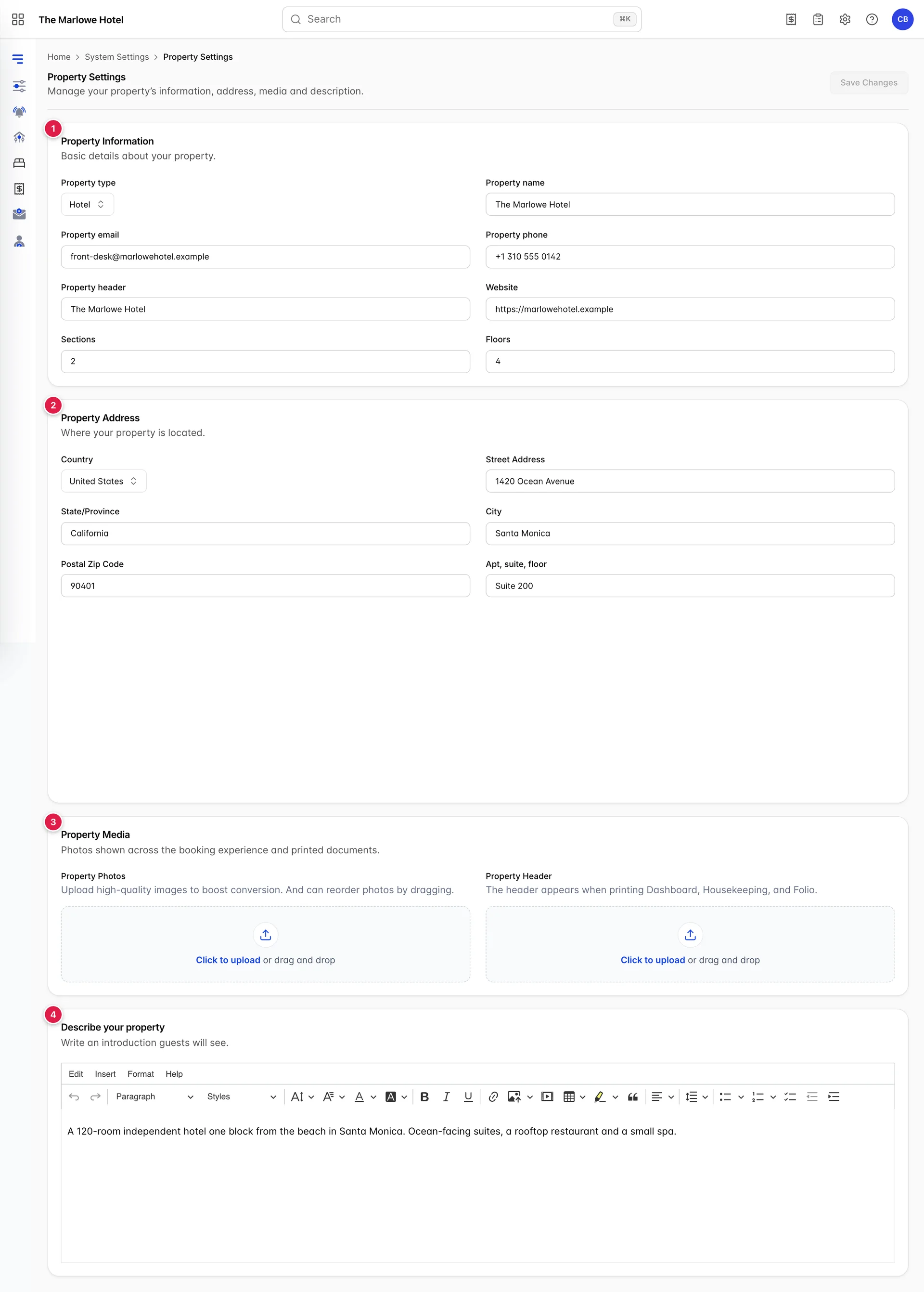 Der Bildschirm „Property Settings“ für das „Marlowe“ Hotel mit vier übereinander angeordneten Registerkarten: „Property Information“, „Property Address“, „Property Media“ mit zwei Upload-Bereichen und „Describe your property“ mit einem Rich-Text-Editor, der eine kurze Beschreibung des „hotel“ enthält. Die Schaltfläche „Save Changes“ ist grauout, und befindet sich oben rechts.