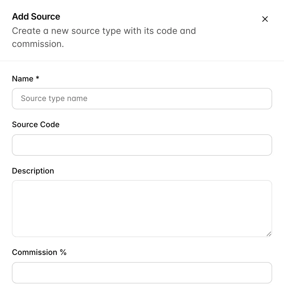 Oben in der Schublade „Add Source“ befindet sich ein Formular mit der Überschrift „Create“ (Anmeldung für das Hotelverwaltungssystem), ein neues Formular „source type“ (Anmeldung für das Hotelverwaltungssystem) mit seinem Code und der Provision, das vier leere Felder enthält: „Name“ (mit einem Sternchen gekennzeichnet und zur Eingabe von „source <span translate="no">type name</span>“ auffordernd), „Source Code“ (E-Mail-Adresse), ein vierzeiliges Feld „Description“ (E-Mail-Adresse) und „Commission %“ (E-Mail-Adresse).